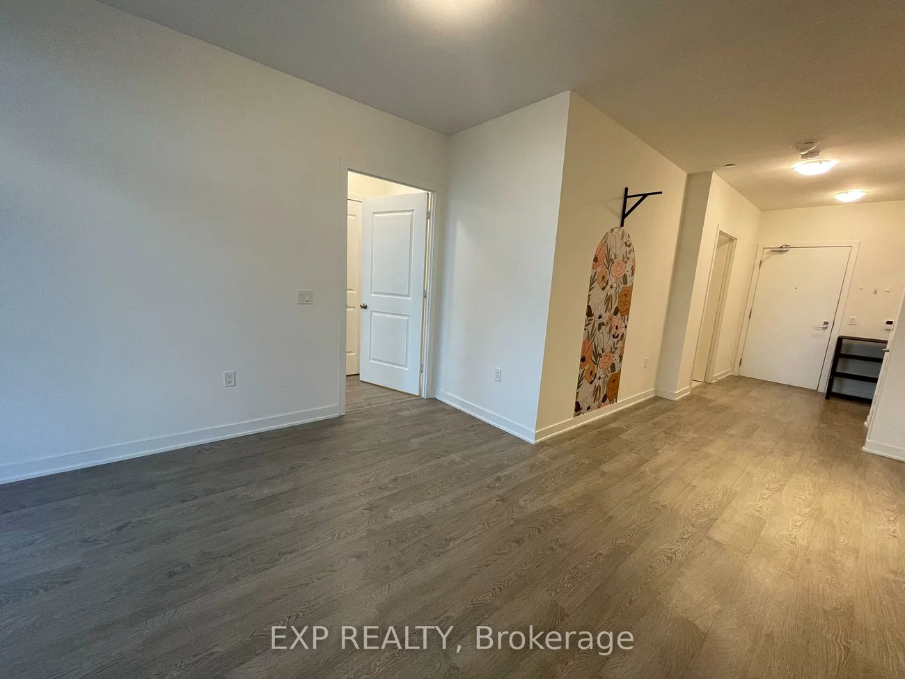 4677, Glen Erin, Central Erin Mills, Mississauga