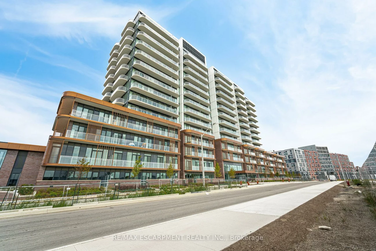 220, Missinnihe, Port Credit, Mississauga