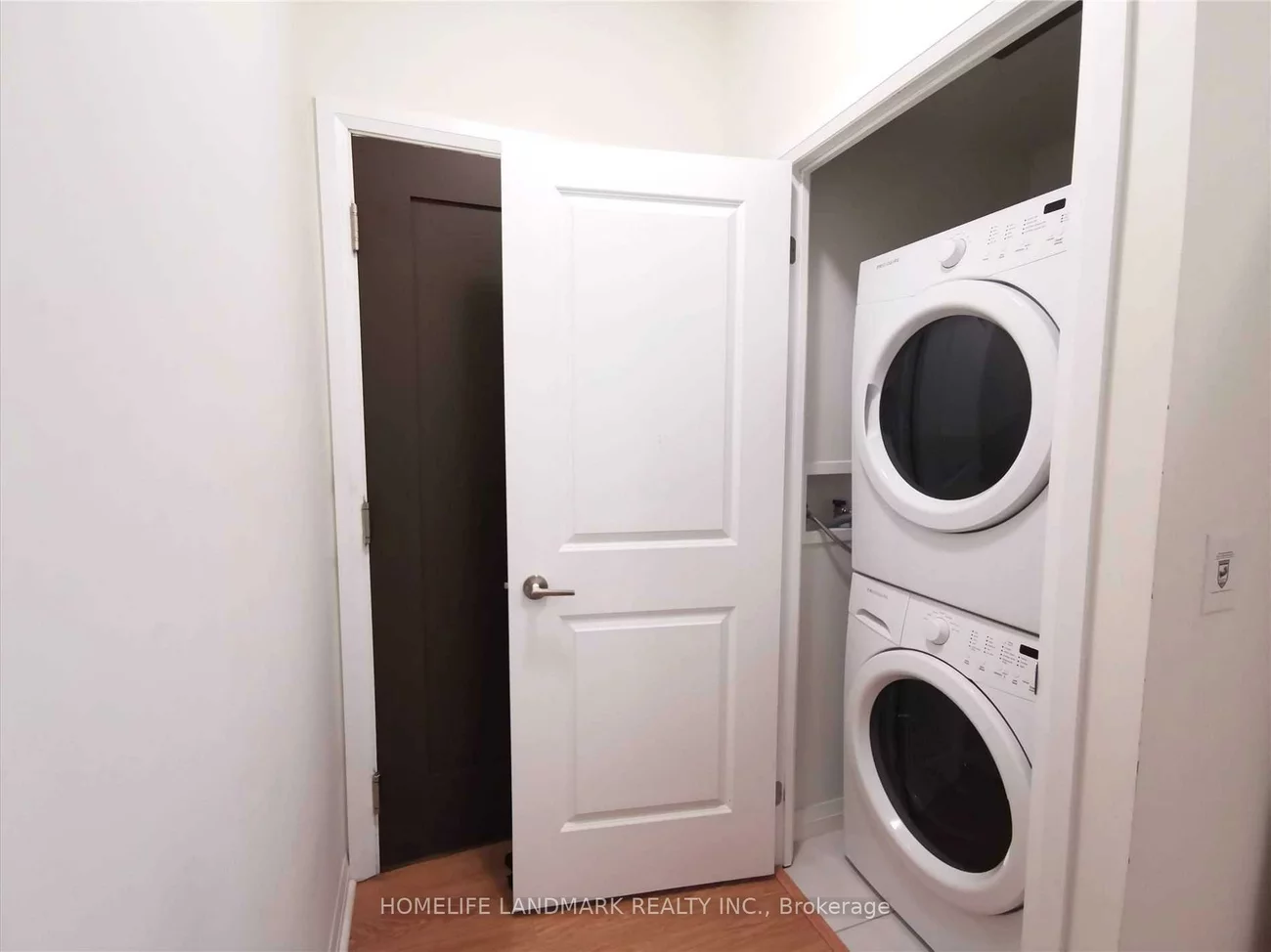 75, Eglinton, Hurontario, Mississauga