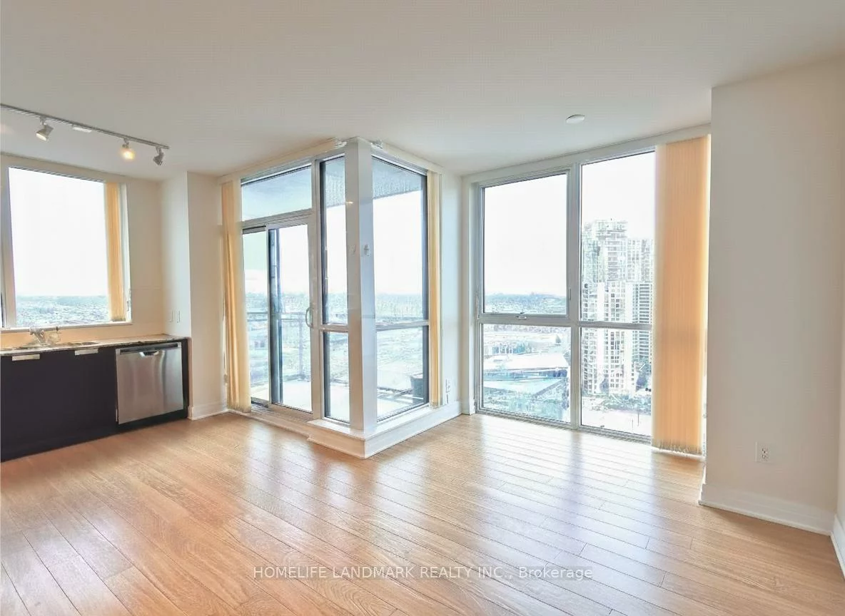 75, Eglinton, Hurontario, Mississauga