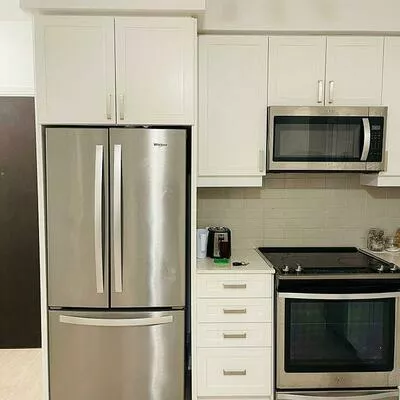 8, Nahani, Hurontario, Mississauga