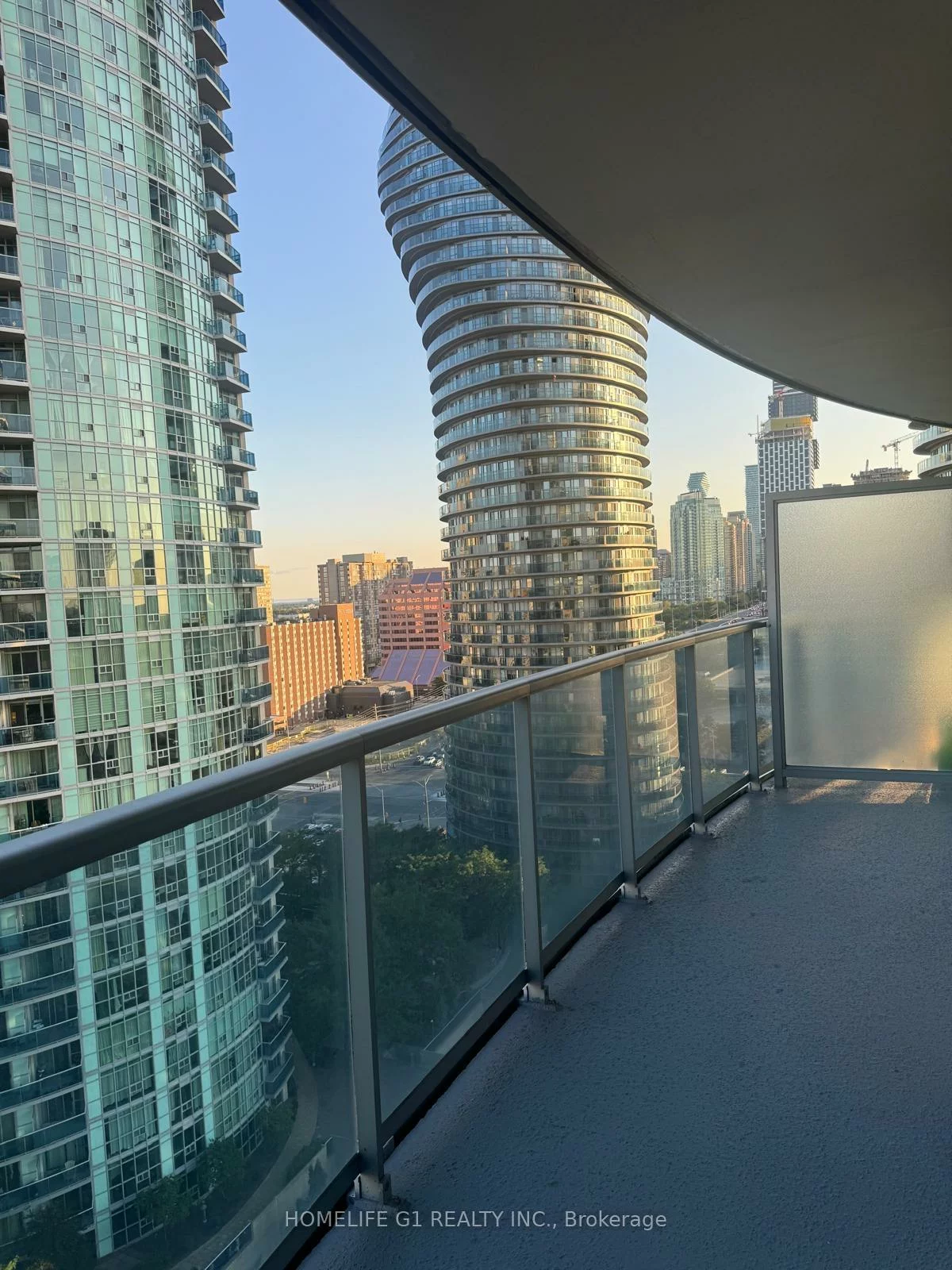 80, Absolute, City Centre, Mississauga