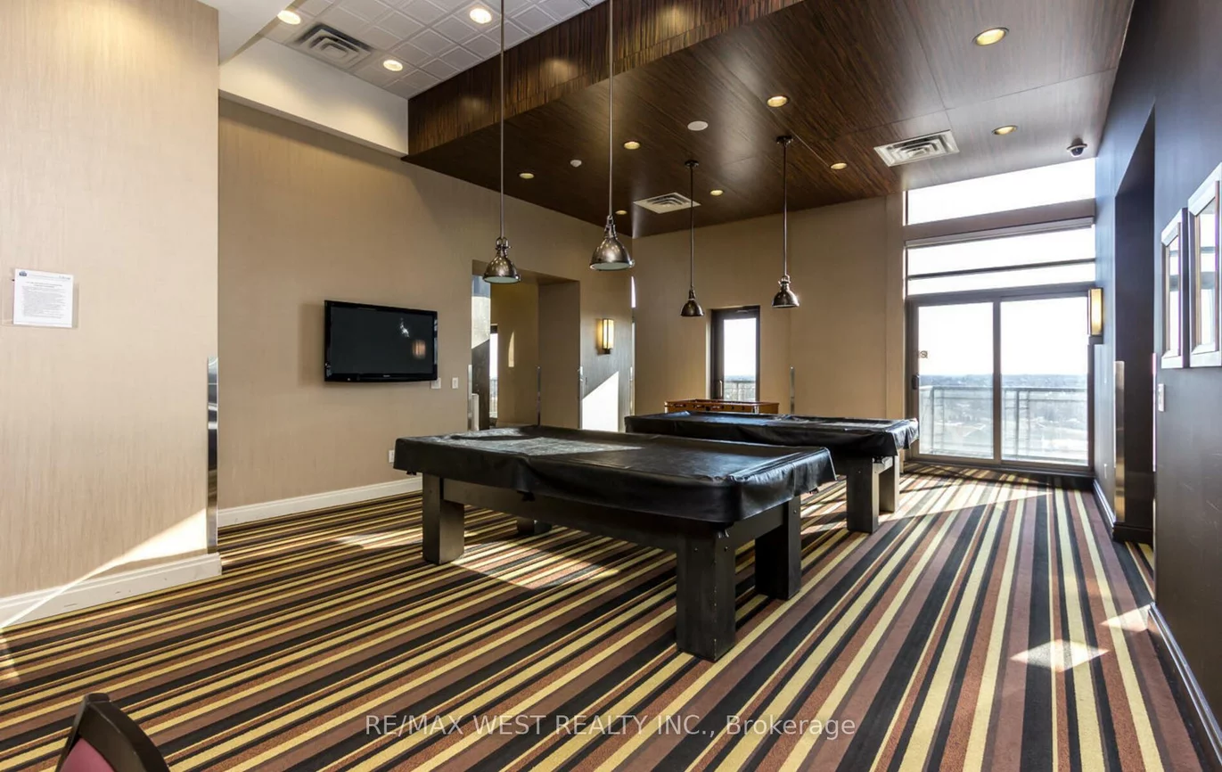 385, Prince Of Wales, City Centre, Mississauga