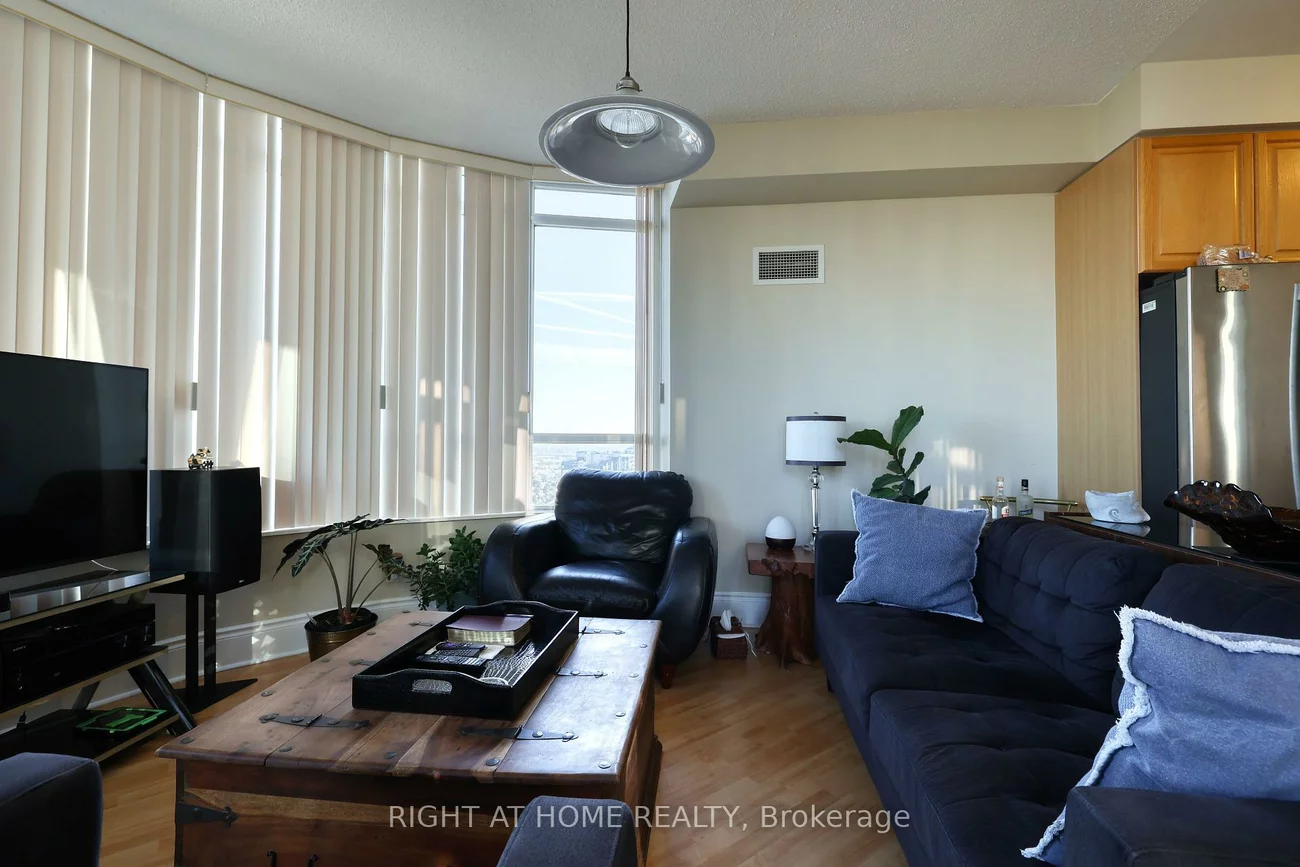 3880, Duke Of York, City Centre, Mississauga