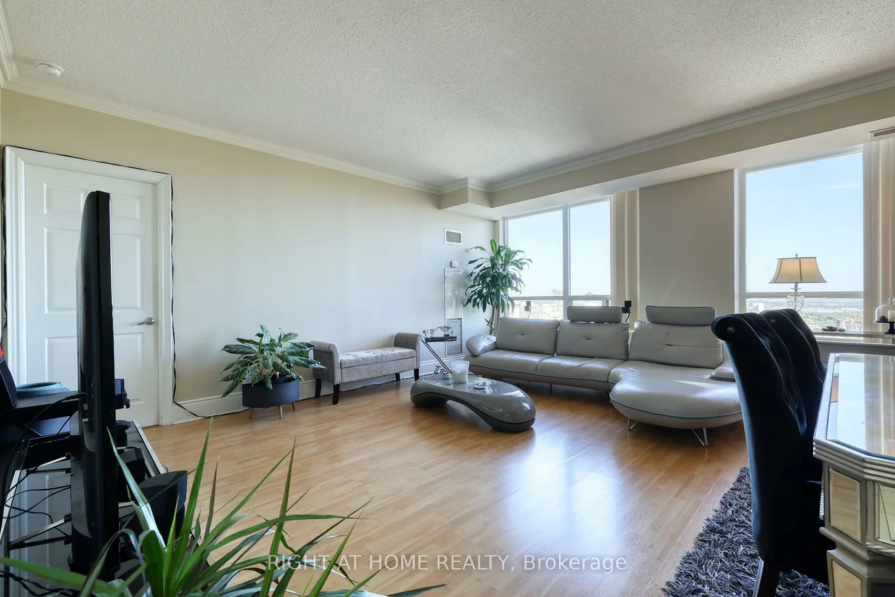 3880, Duke Of York, City Centre, Mississauga