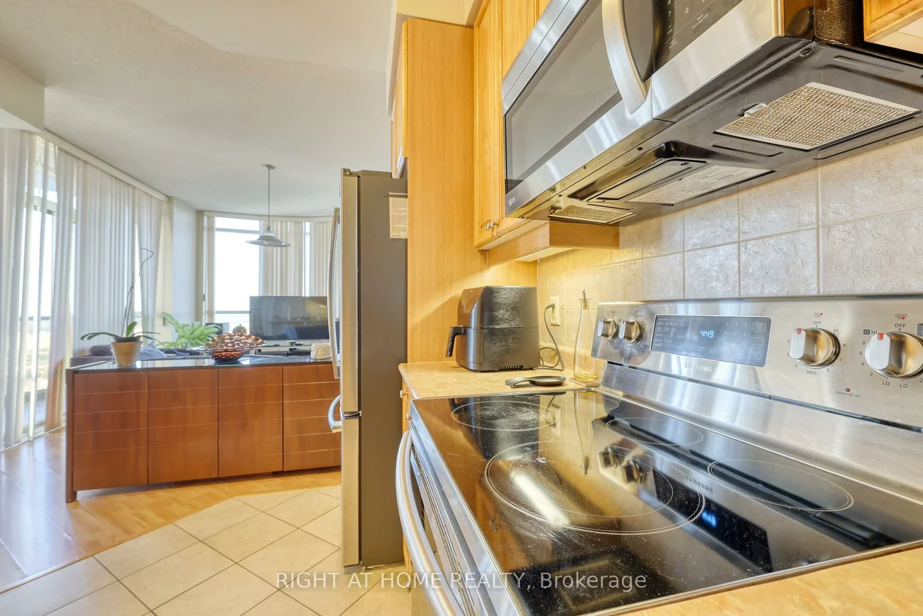 3880, Duke Of York, City Centre, Mississauga