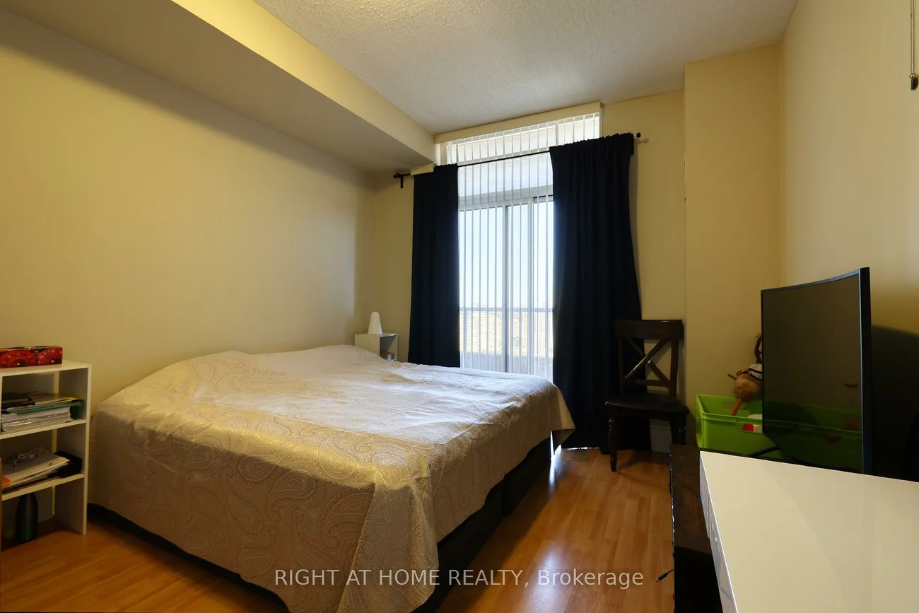 3880, Duke Of York, City Centre, Mississauga