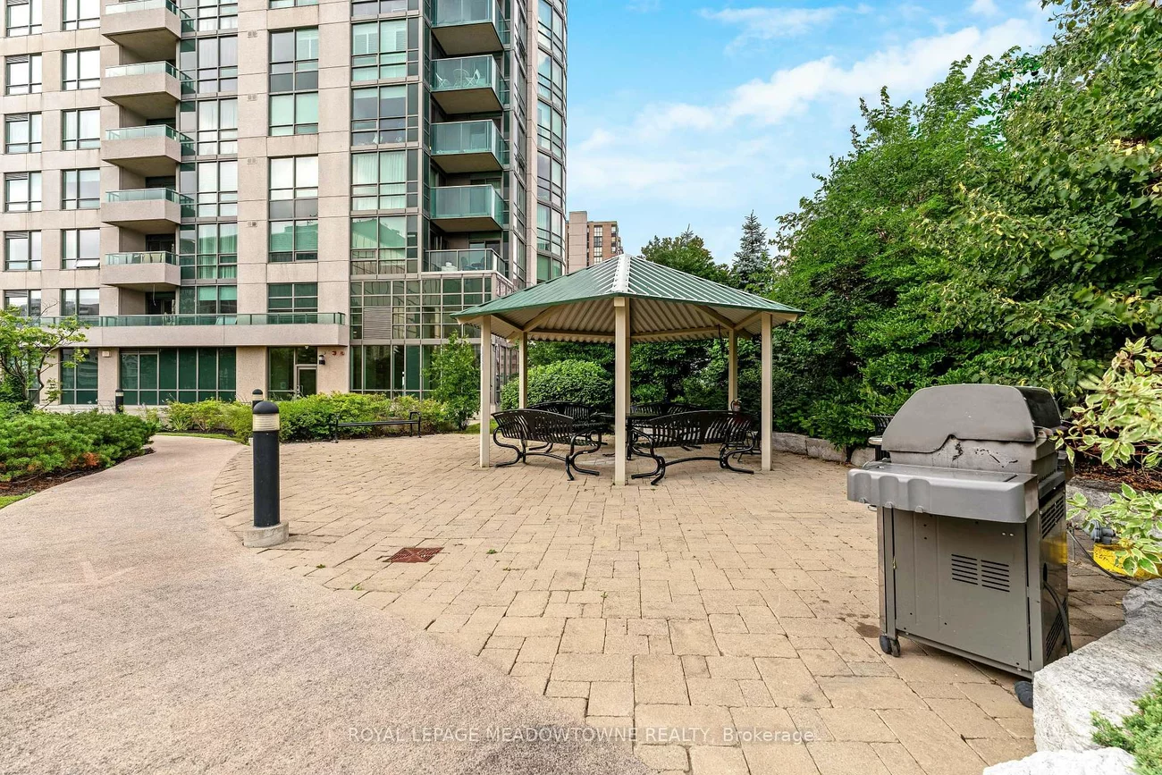 208, Enfield, City Centre, Mississauga
