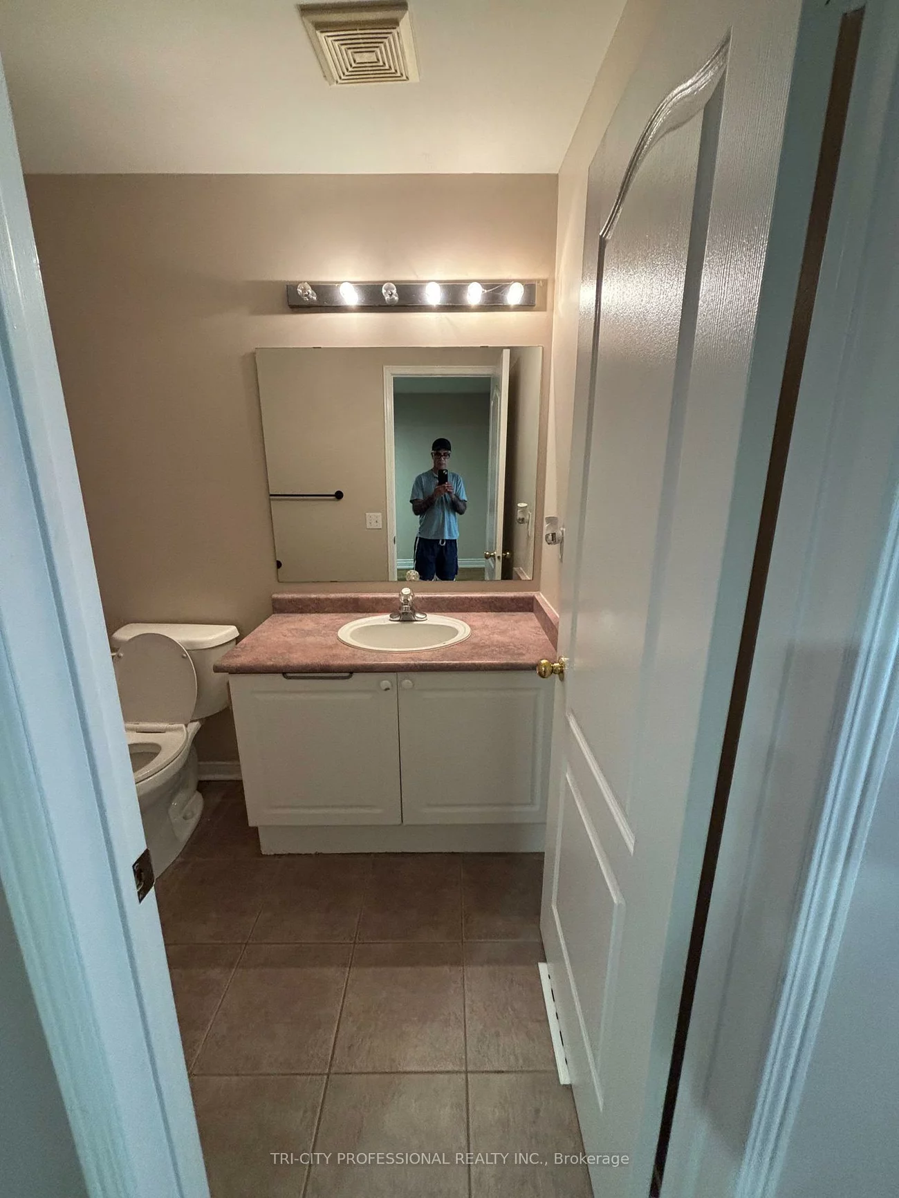 7284, Bellshire, Meadowvale Village, Mississauga