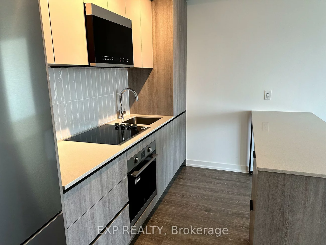 2485, Eglinton, Central Erin Mills, Mississauga