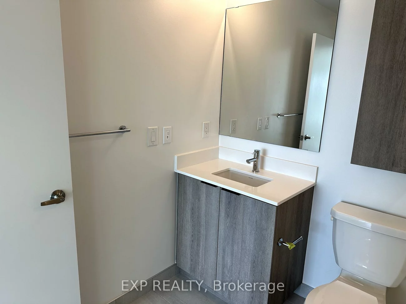 2485, Eglinton, Central Erin Mills, Mississauga