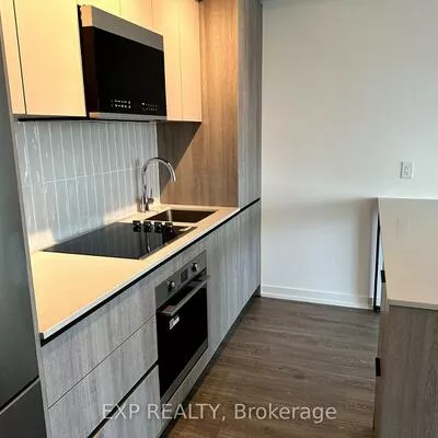 2485, Eglinton, Central Erin Mills, Mississauga