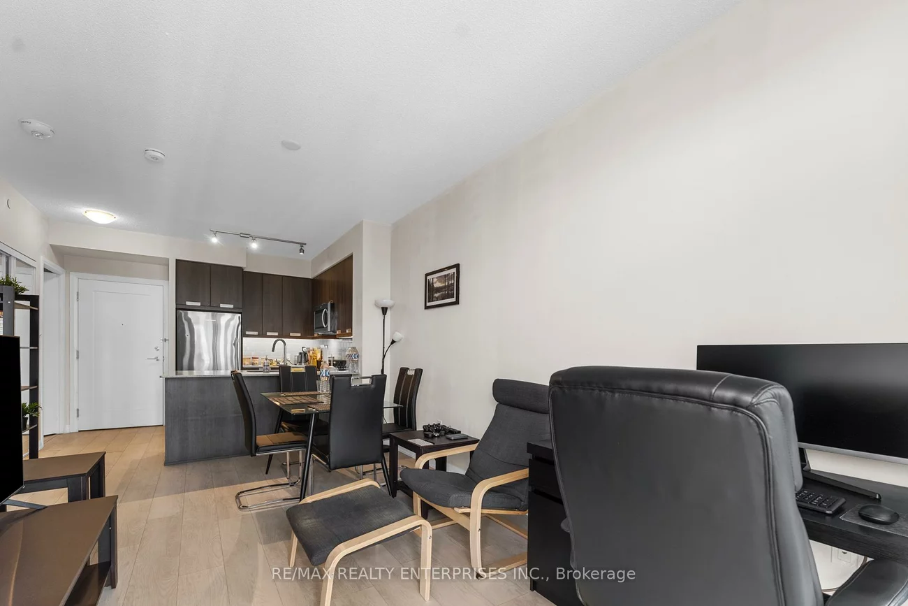 35, Watergarden, Hurontario, Mississauga