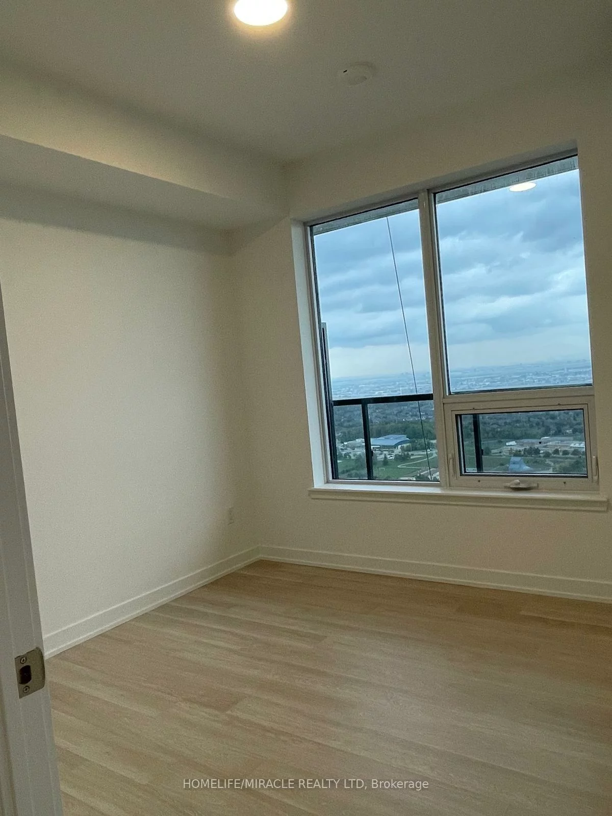 5105, Hurontario, Hurontario, Mississauga