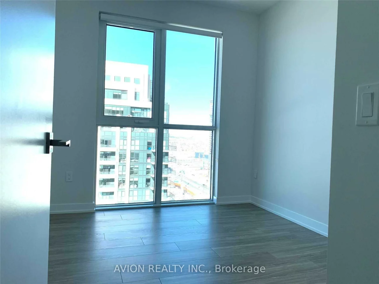 4055, Parkside Village, Creditview, Mississauga