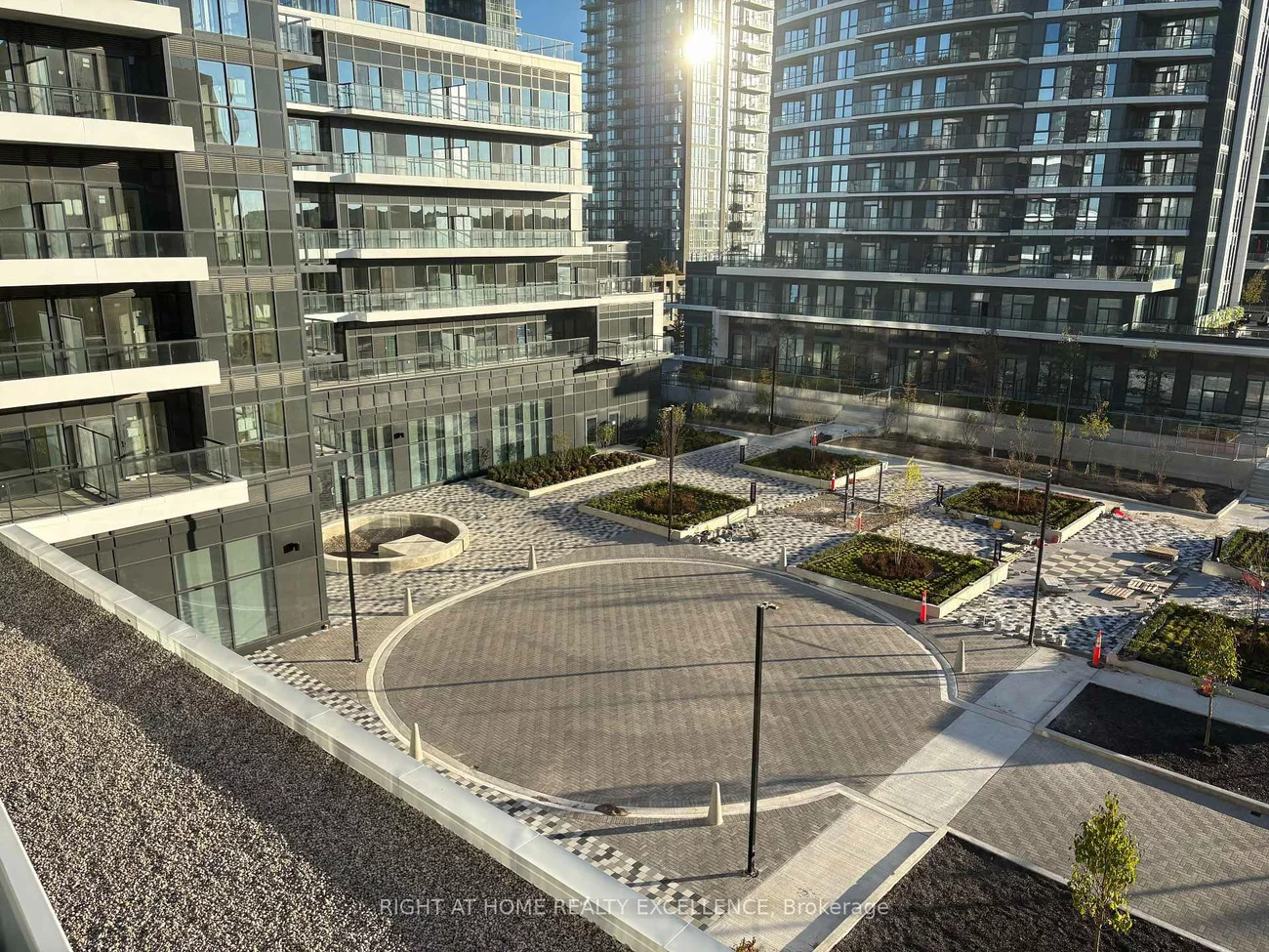 15, Watergarden, Hurontario, Mississauga