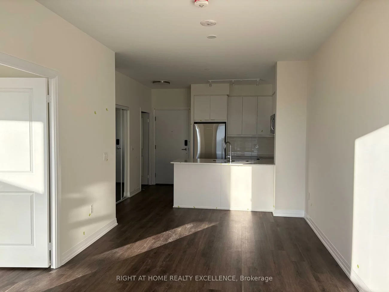 15, Watergarden, Hurontario, Mississauga