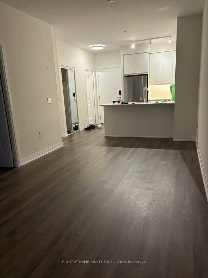 15, Watergarden, Hurontario, Mississauga