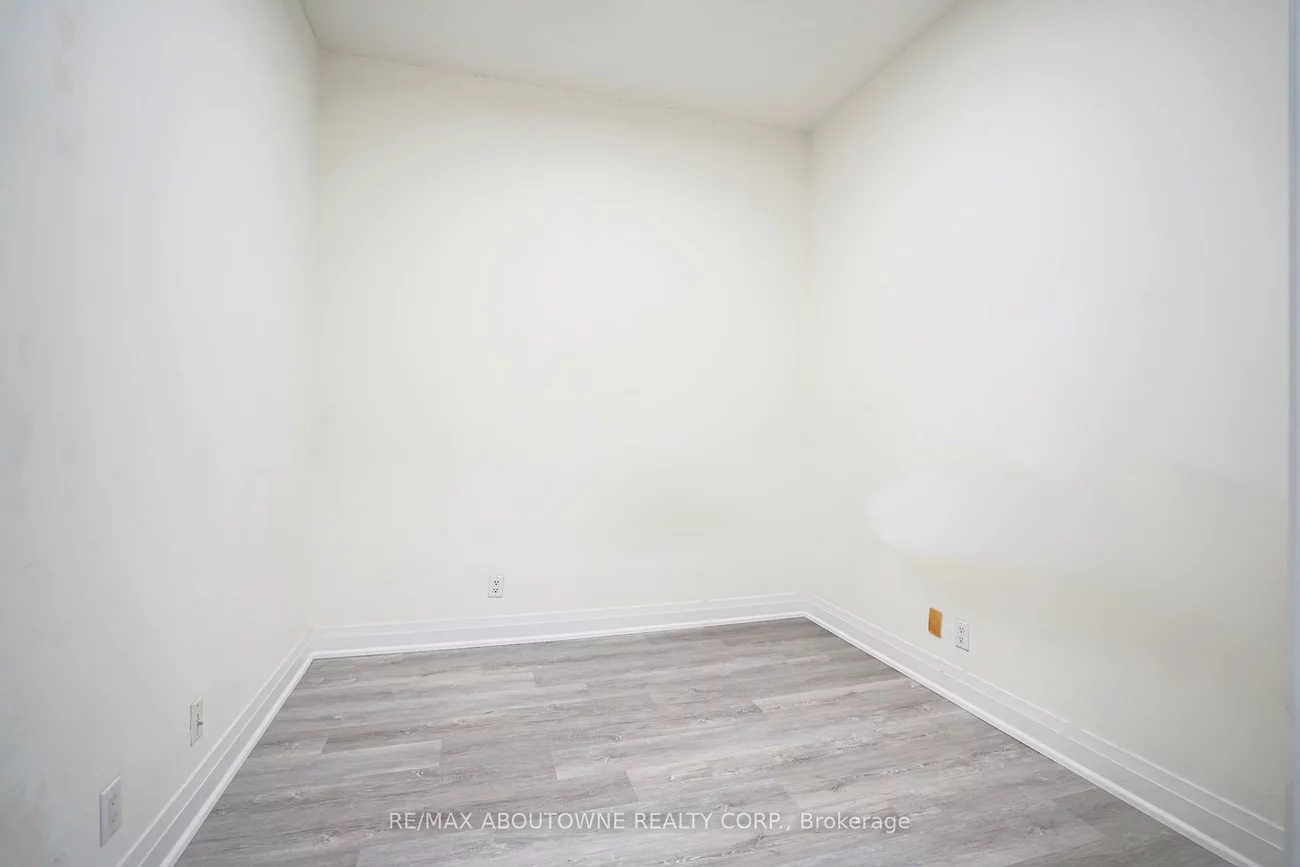 90, Absolute, City Centre, Mississauga