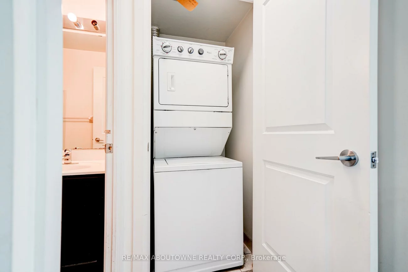 90, Absolute, City Centre, Mississauga