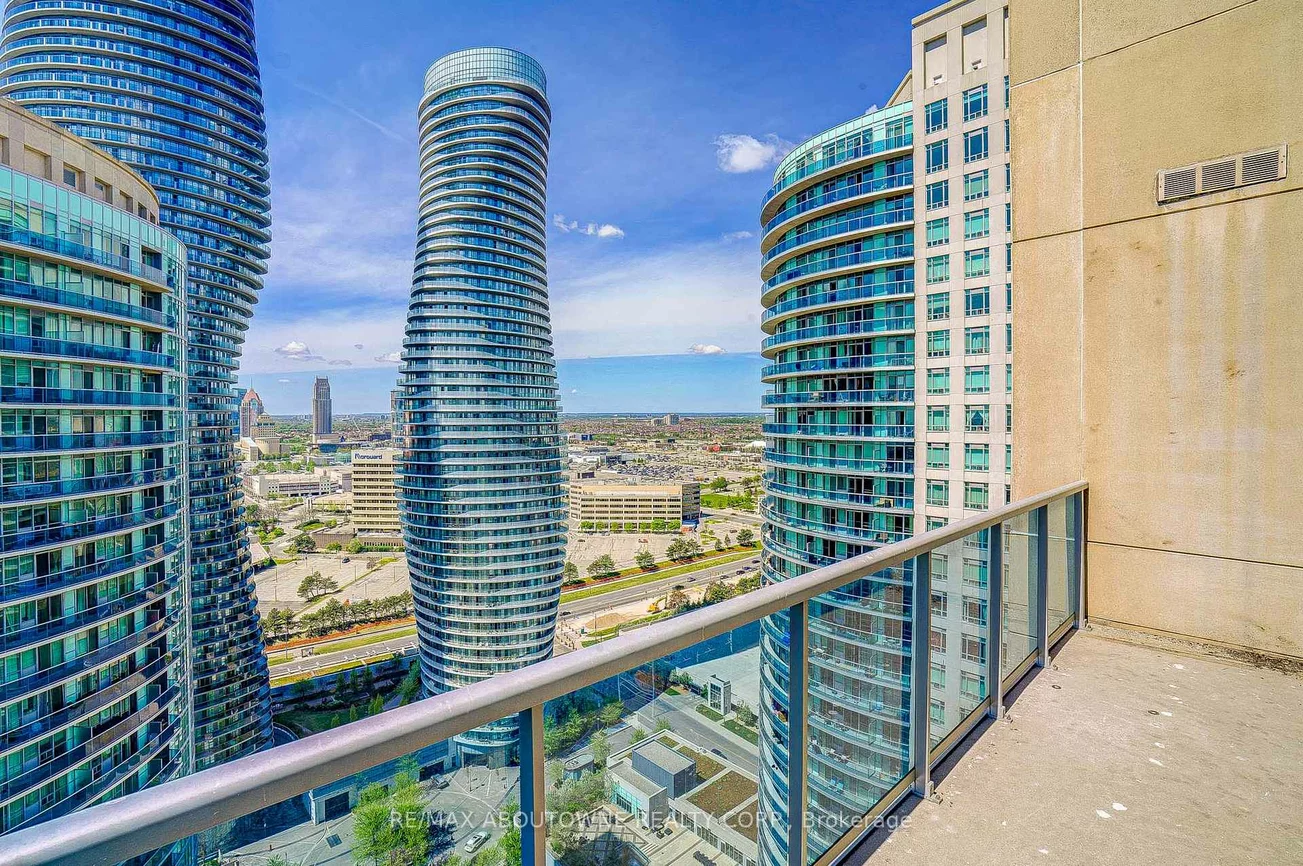 90, Absolute, City Centre, Mississauga