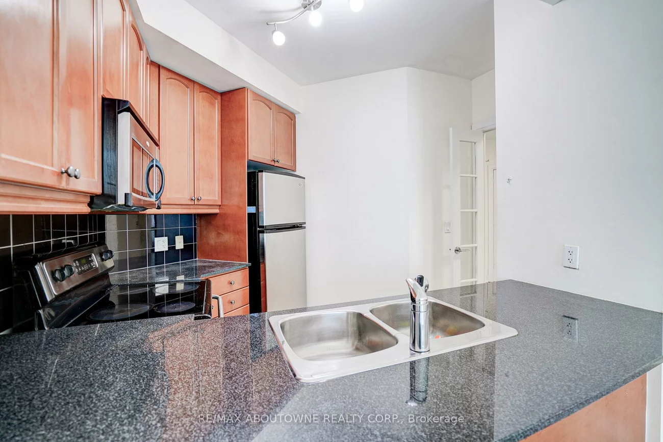 90, Absolute, City Centre, Mississauga