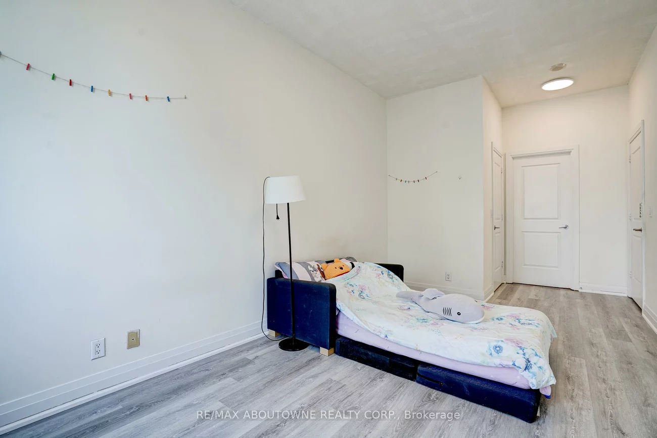 90, Absolute, City Centre, Mississauga