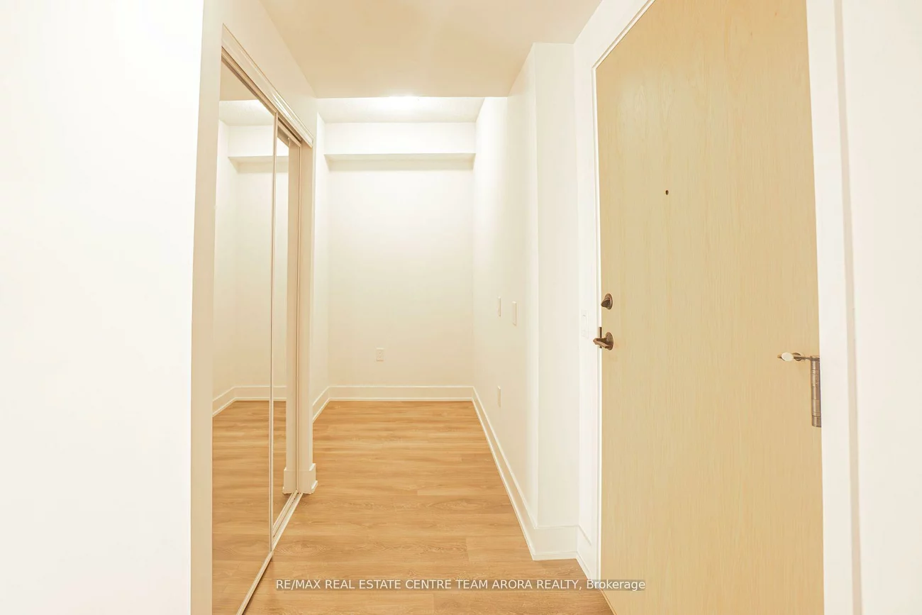 202, Burnhamthorpe, Mississauga Valleys, Mississauga