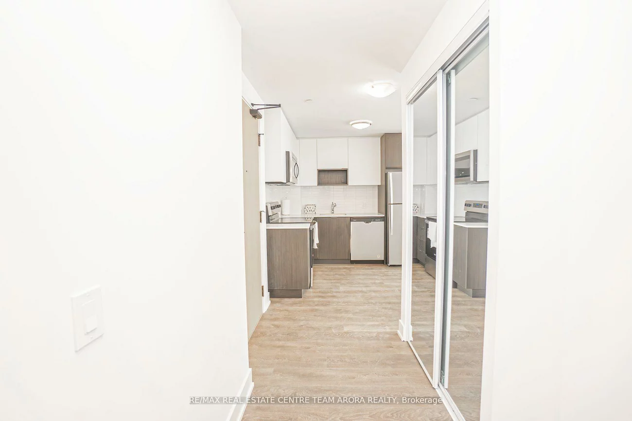 202, Burnhamthorpe, Mississauga Valleys, Mississauga