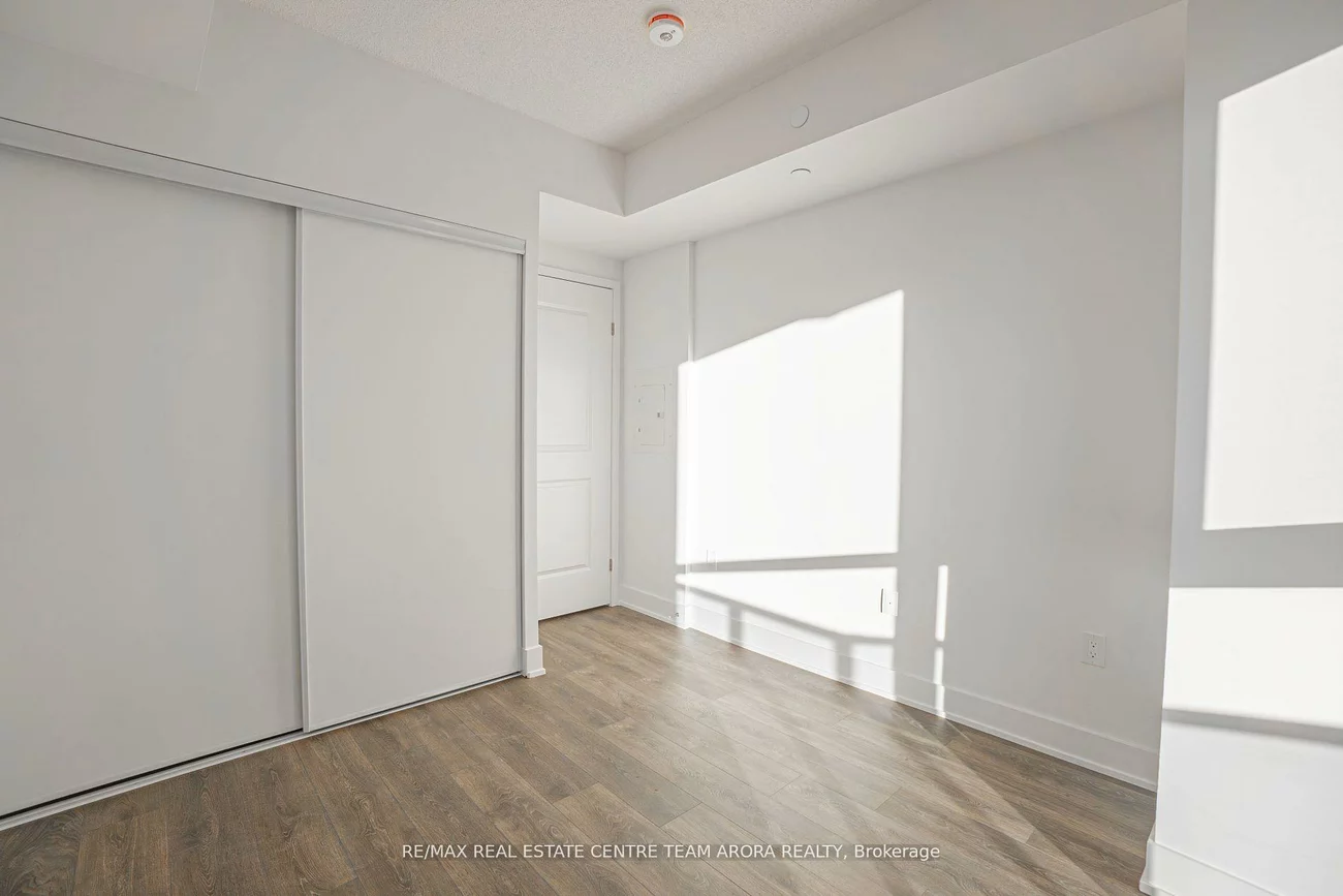 202, Burnhamthorpe, Mississauga Valleys, Mississauga