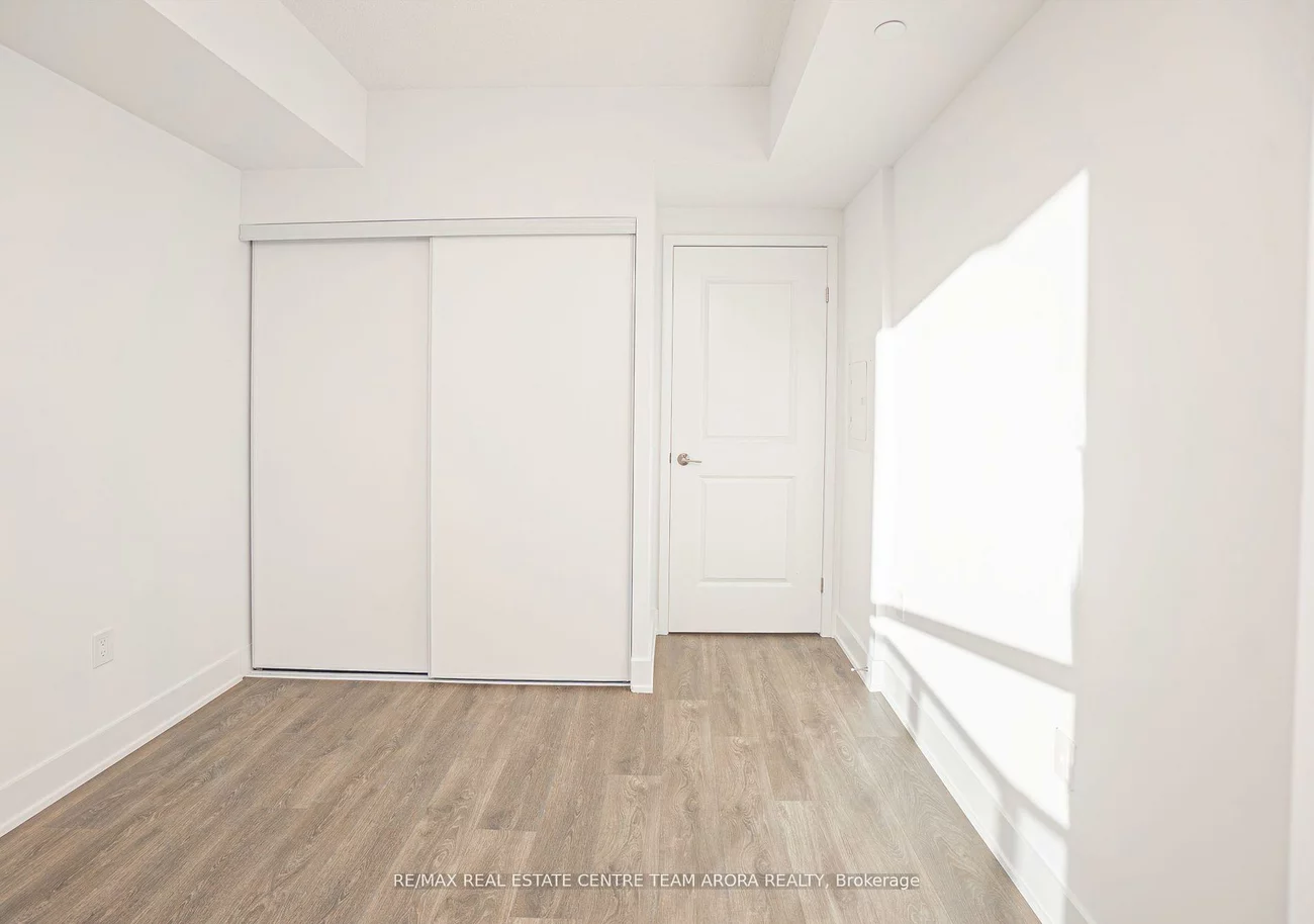 202, Burnhamthorpe, Mississauga Valleys, Mississauga