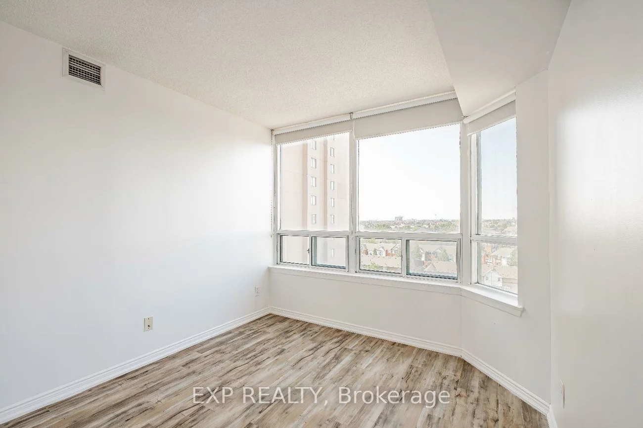 135, Hillcrest, Cooksville, Mississauga