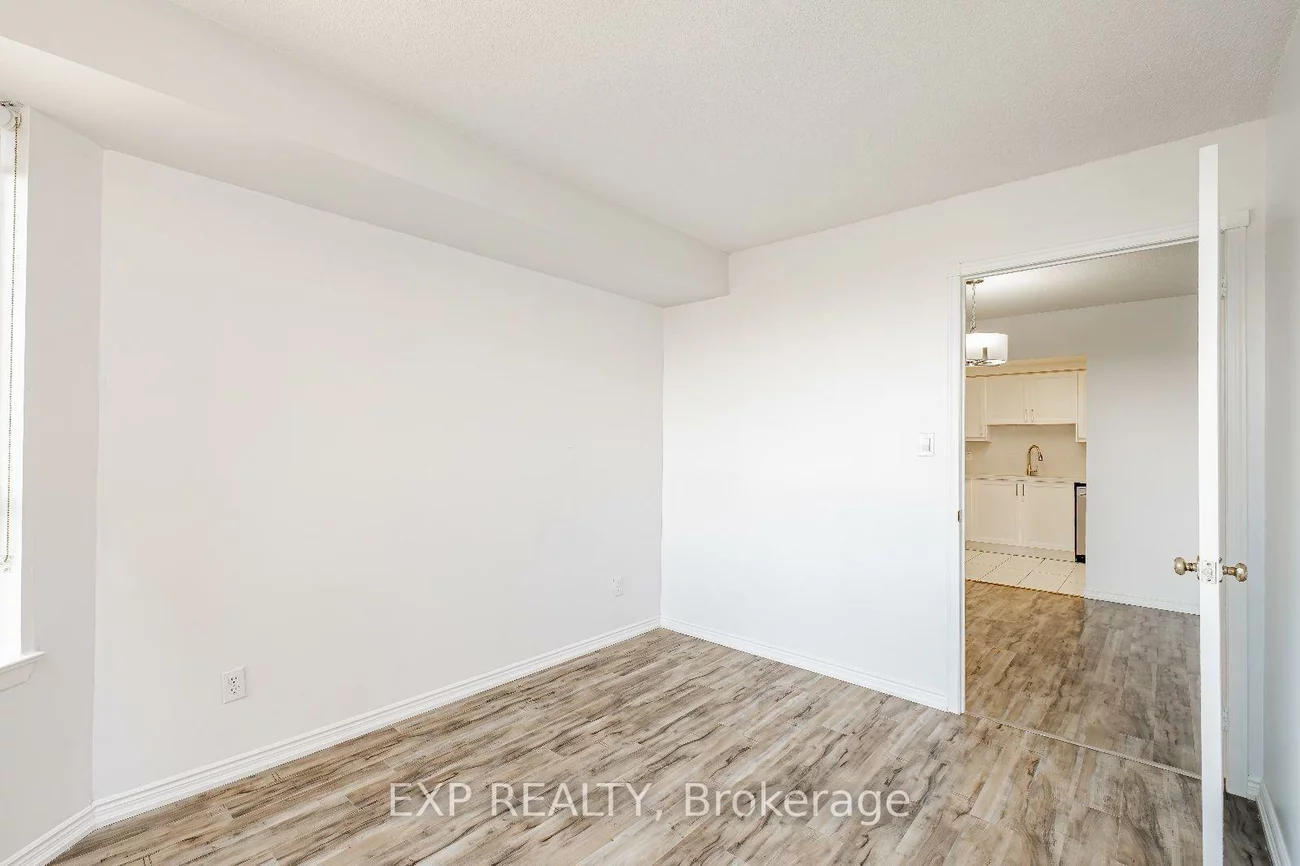 135, Hillcrest, Cooksville, Mississauga