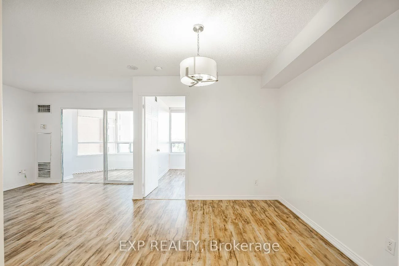 135, Hillcrest, Cooksville, Mississauga