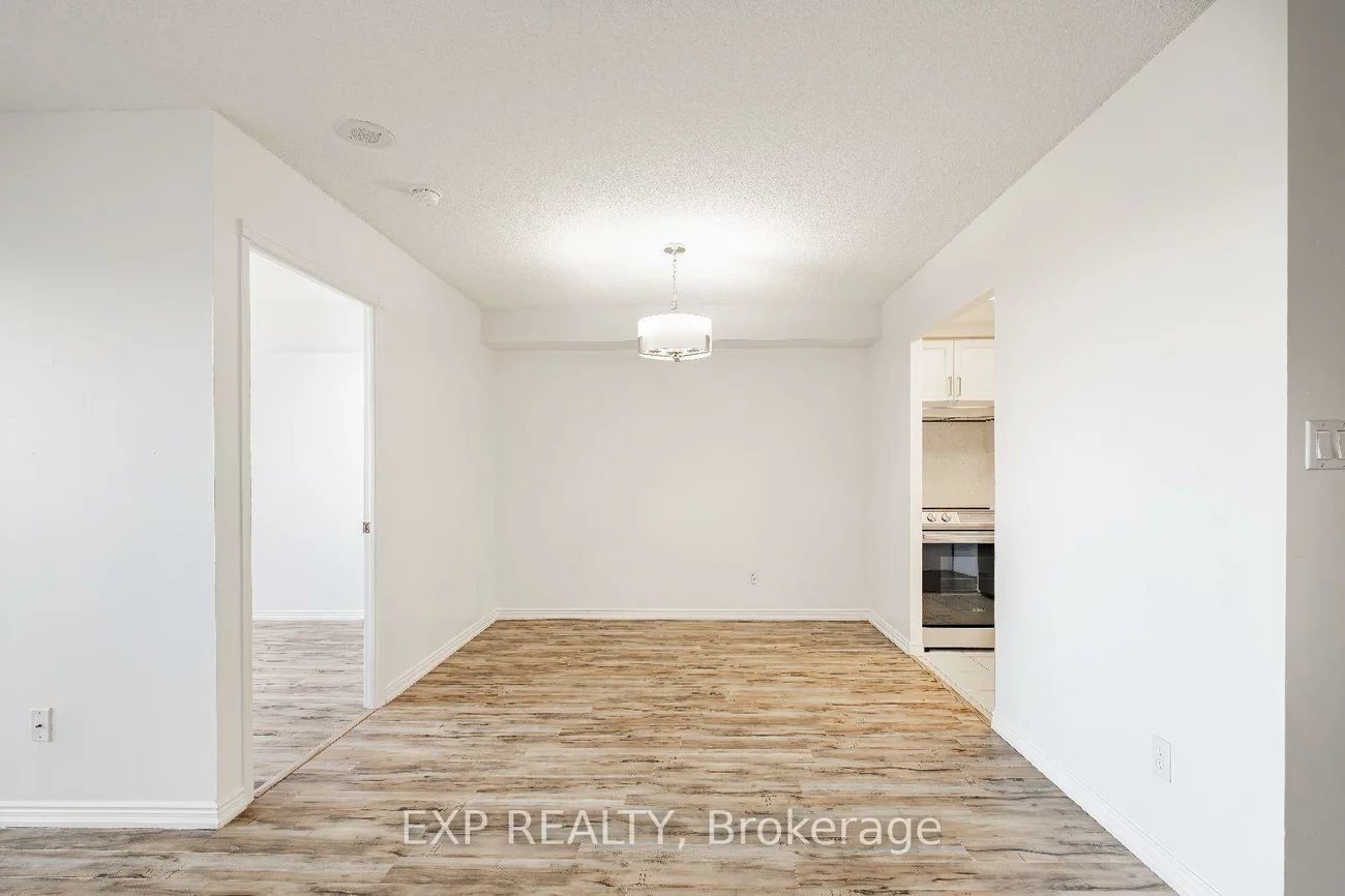 135, Hillcrest, Cooksville, Mississauga