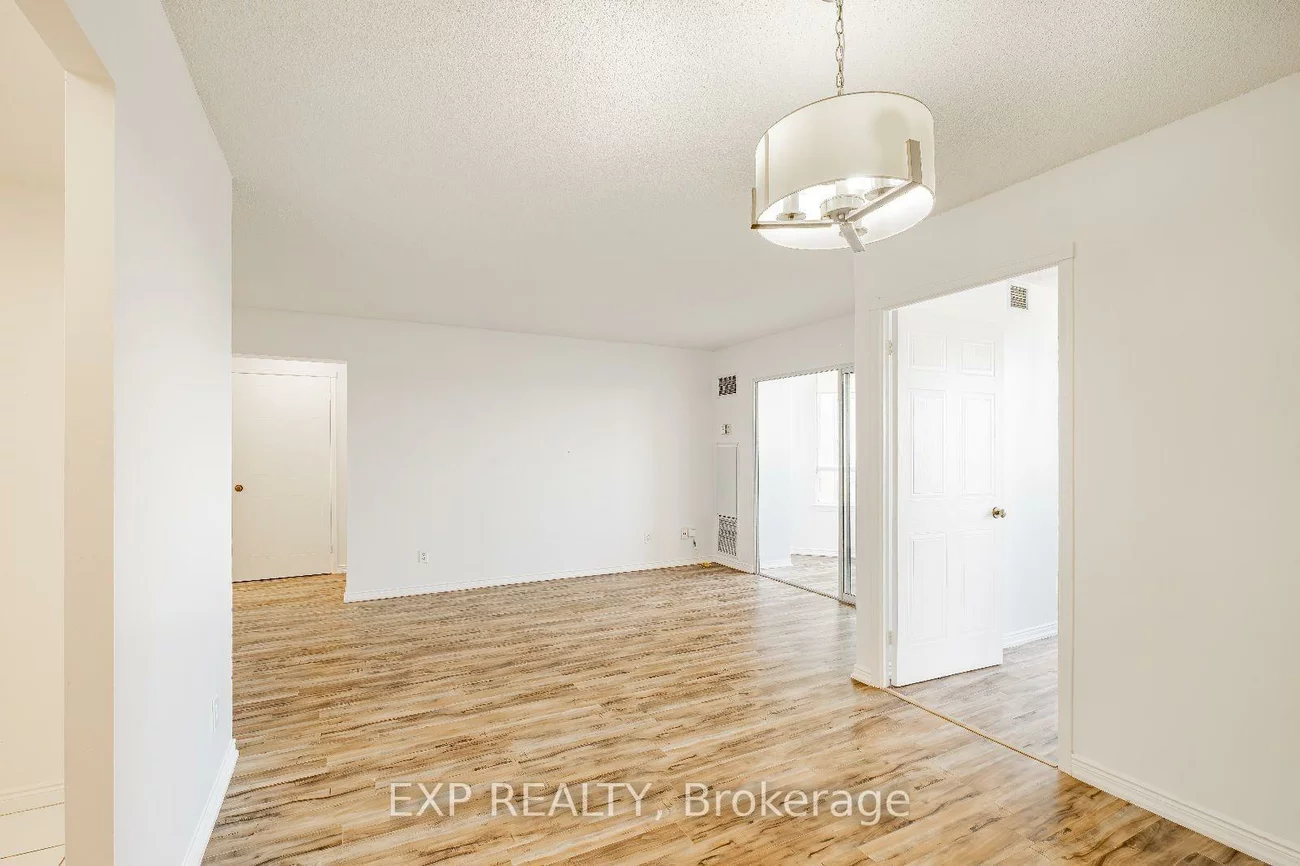 135, Hillcrest, Cooksville, Mississauga