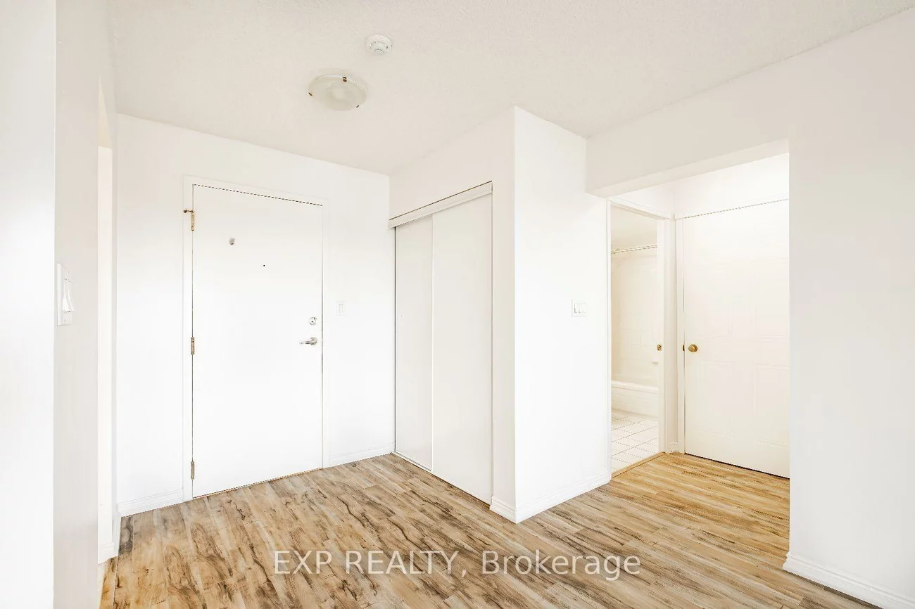 135, Hillcrest, Cooksville, Mississauga