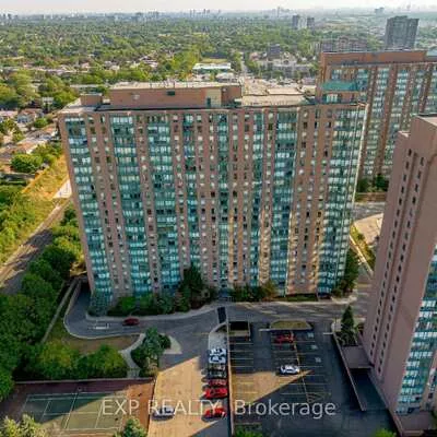 135, Hillcrest, Cooksville, Mississauga