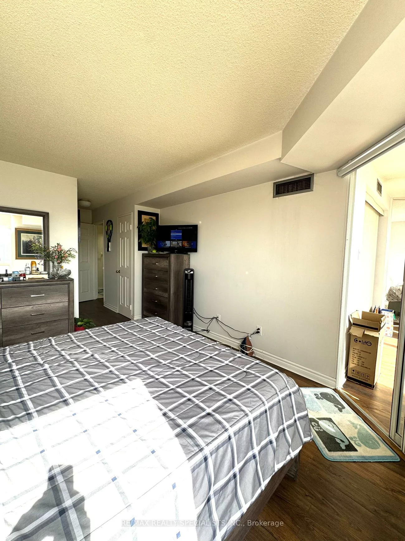 4460, Tucana, Hurontario, Mississauga