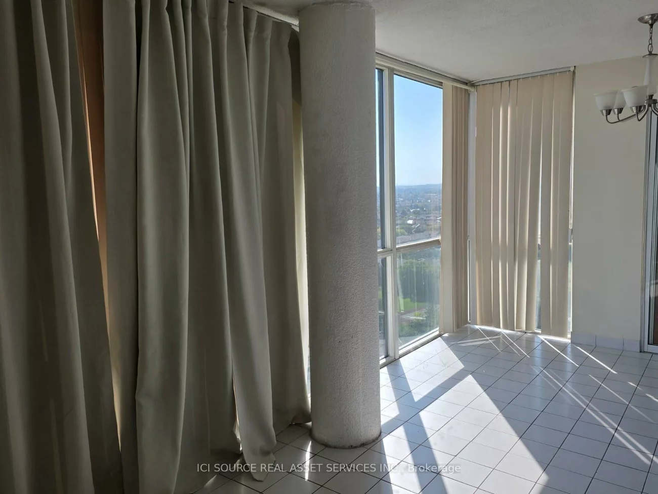 350, Webb, City Centre, Mississauga