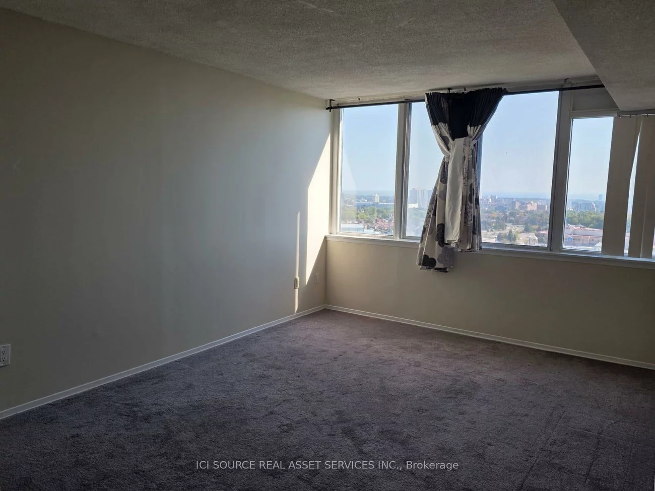 350, Webb, City Centre, Mississauga