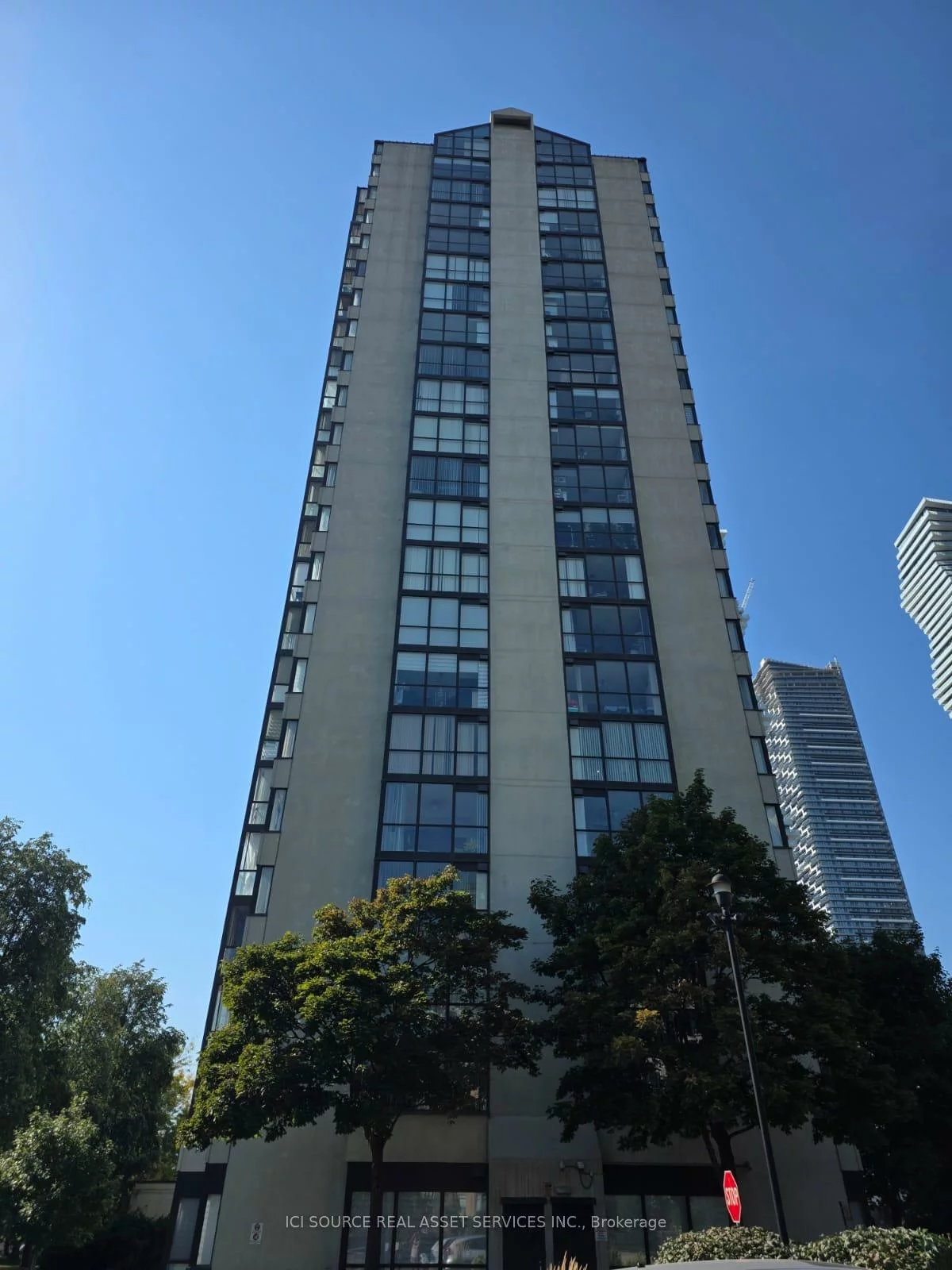 350, Webb, City Centre, Mississauga