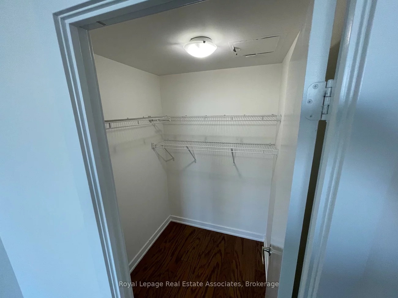 4070, Confederation, City Centre, Mississauga