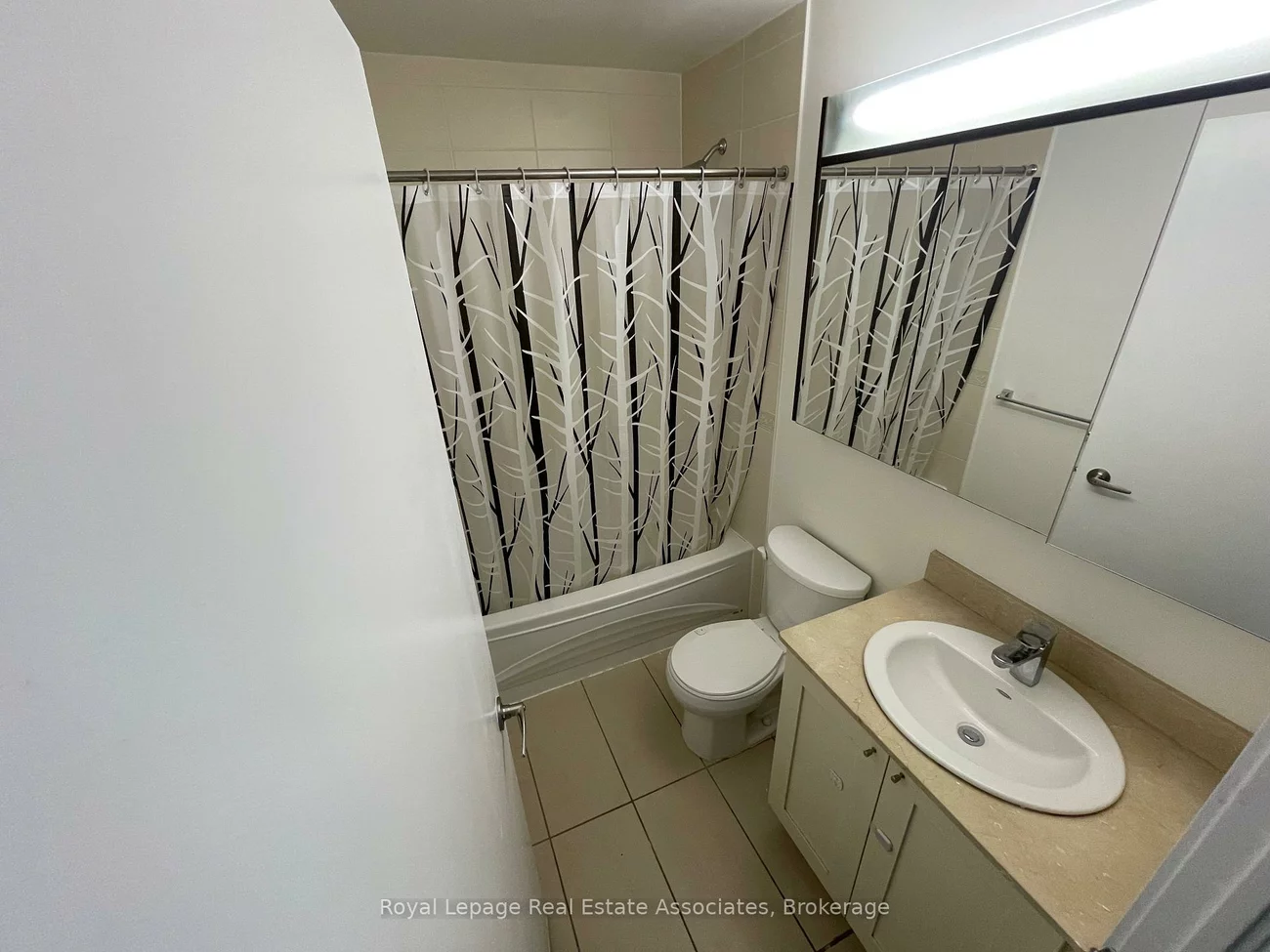 4070, Confederation, City Centre, Mississauga