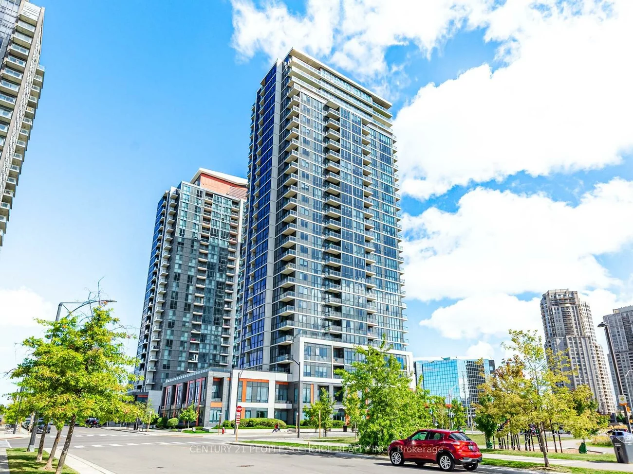 75, Eglinton, Hurontario, Mississauga