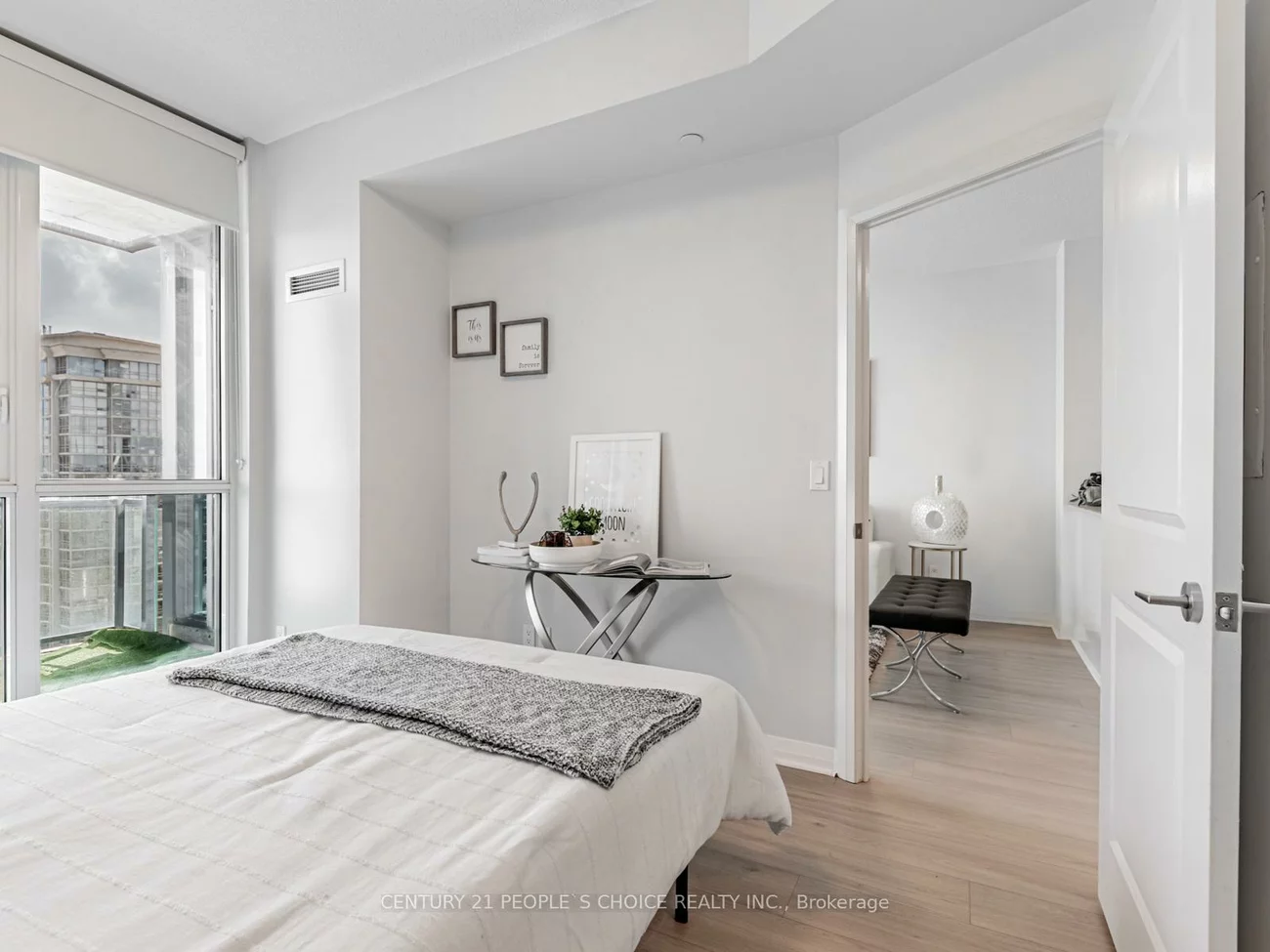 75, Eglinton, Hurontario, Mississauga