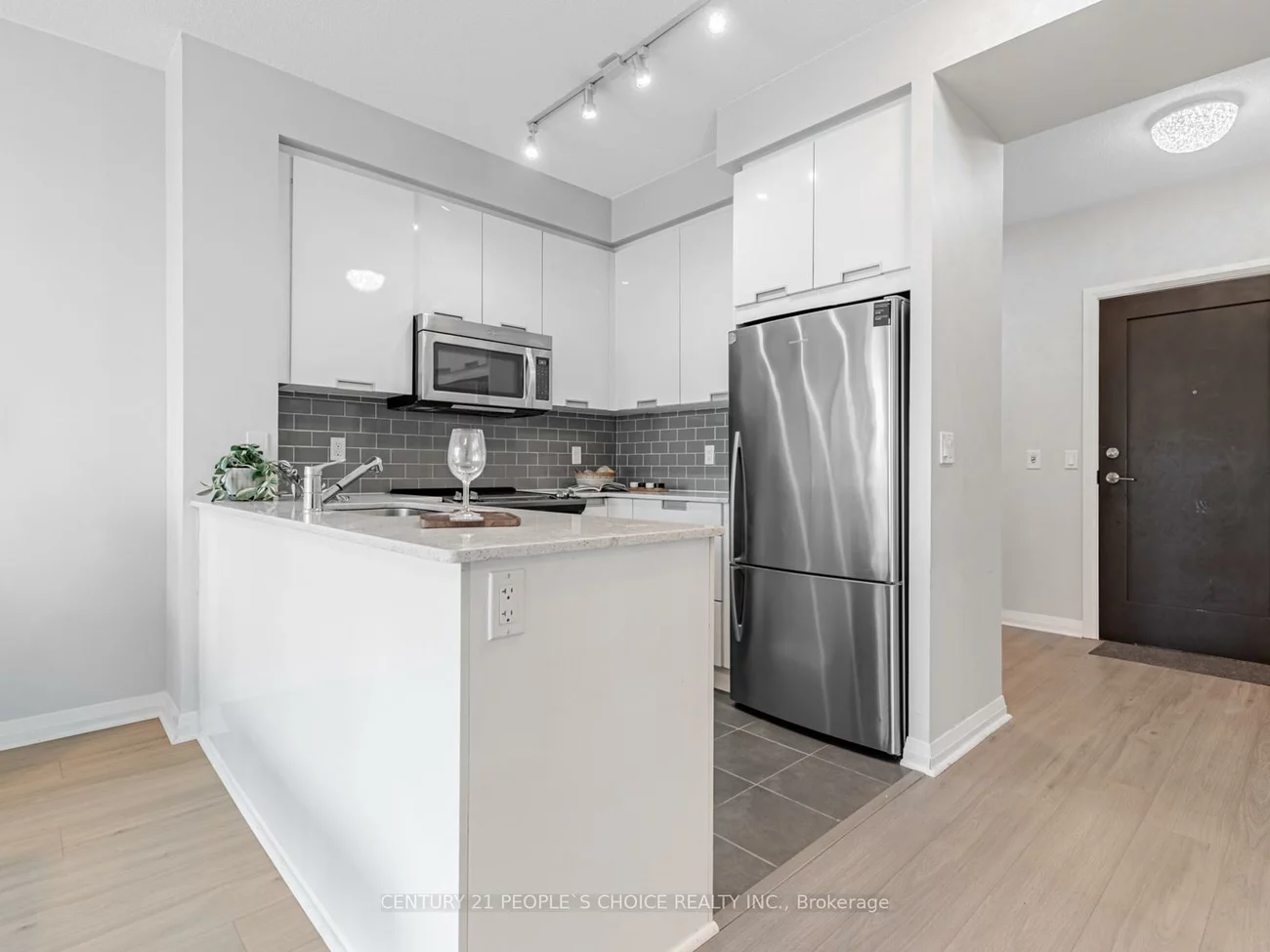 75, Eglinton, Hurontario, Mississauga