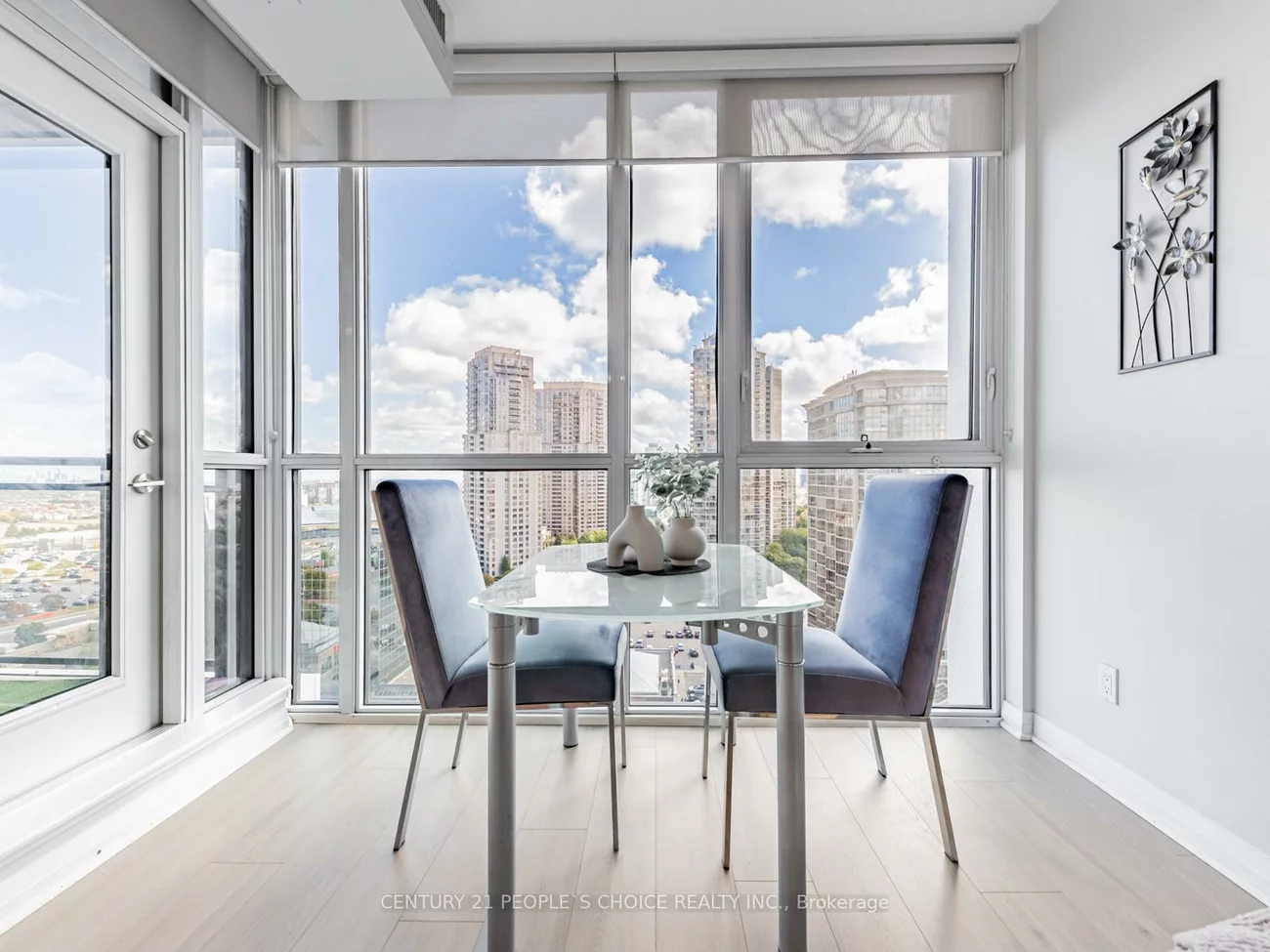 75, Eglinton, Hurontario, Mississauga