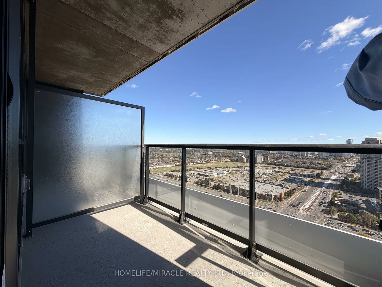 15, Watergarden, Hurontario, Mississauga