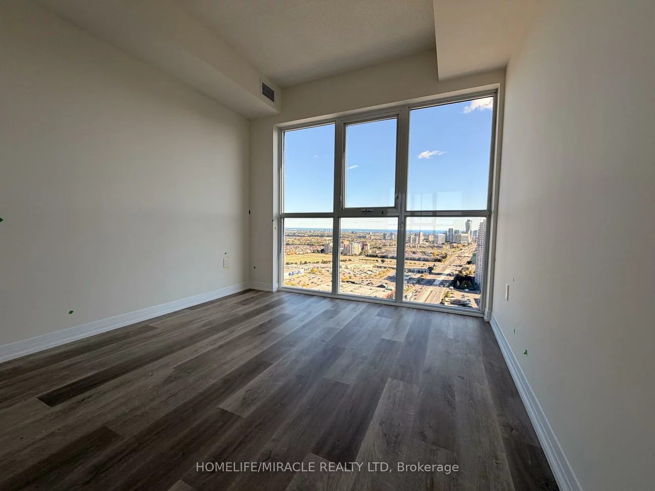 15, Watergarden, Hurontario, Mississauga